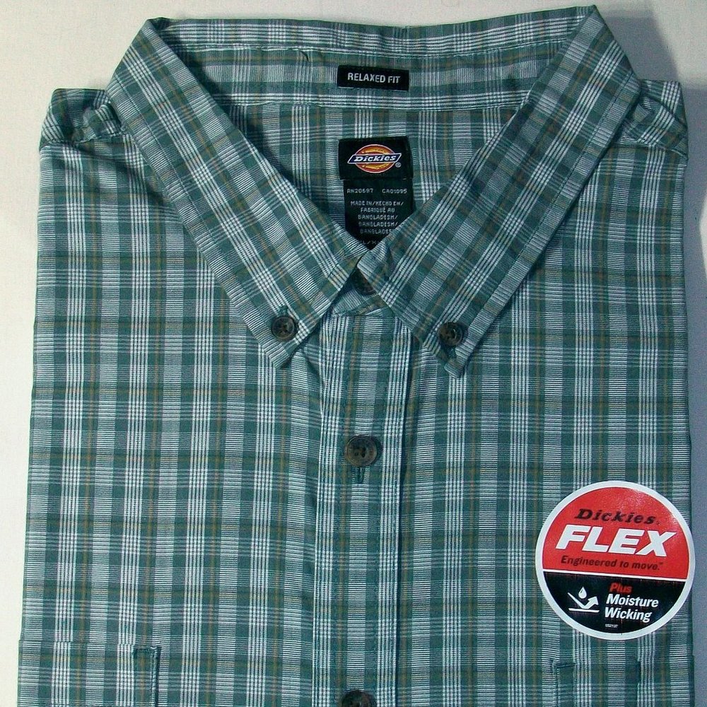 Dickies Relax Fit Short Sleeve Woven Plaid Shirt